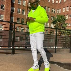 Meet your Posher, Emmanuel